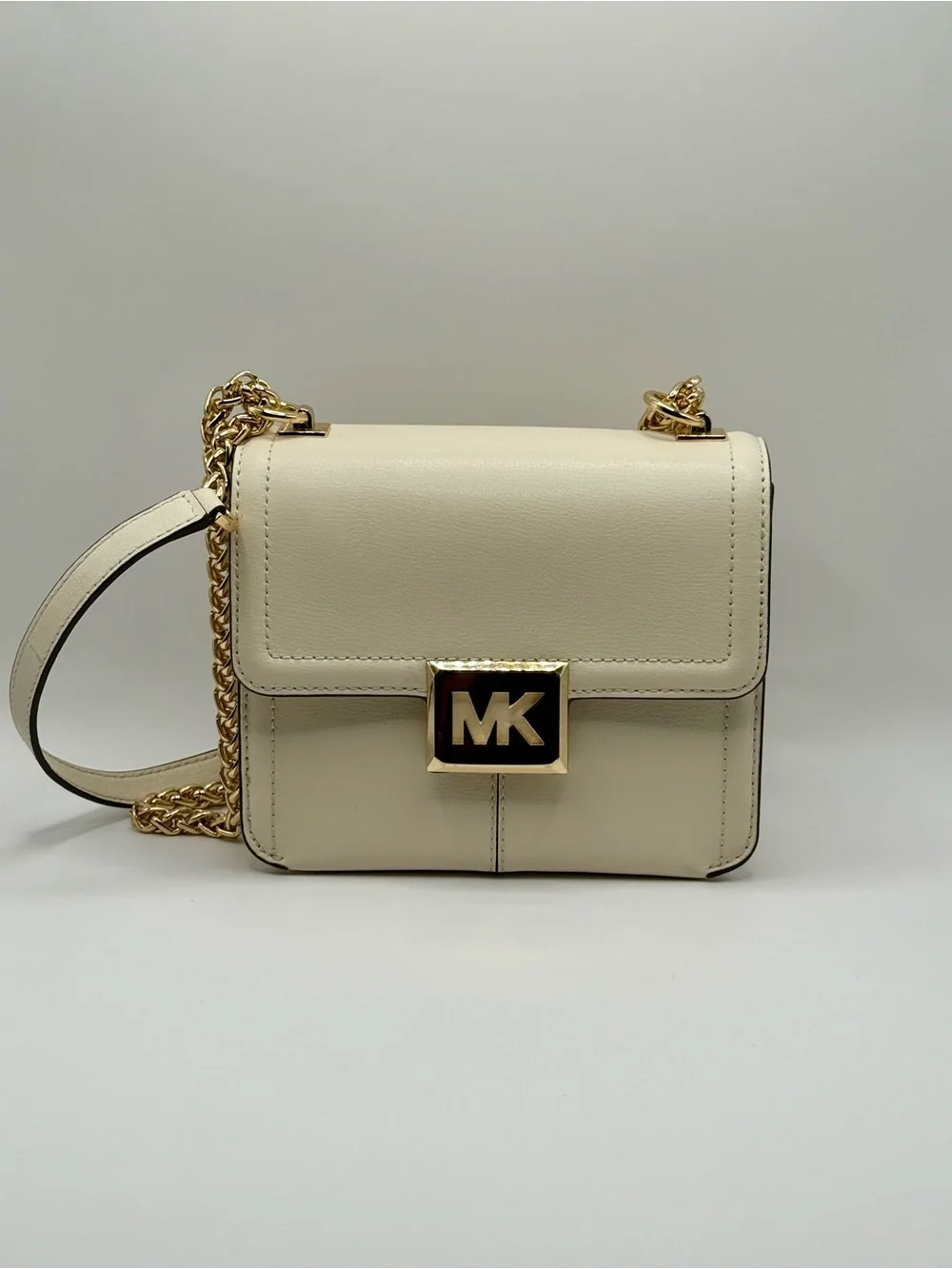 Michael Kors Cream Leather Chain Crossbody Bag Gold MK Magnetic Lock Pre-Owned